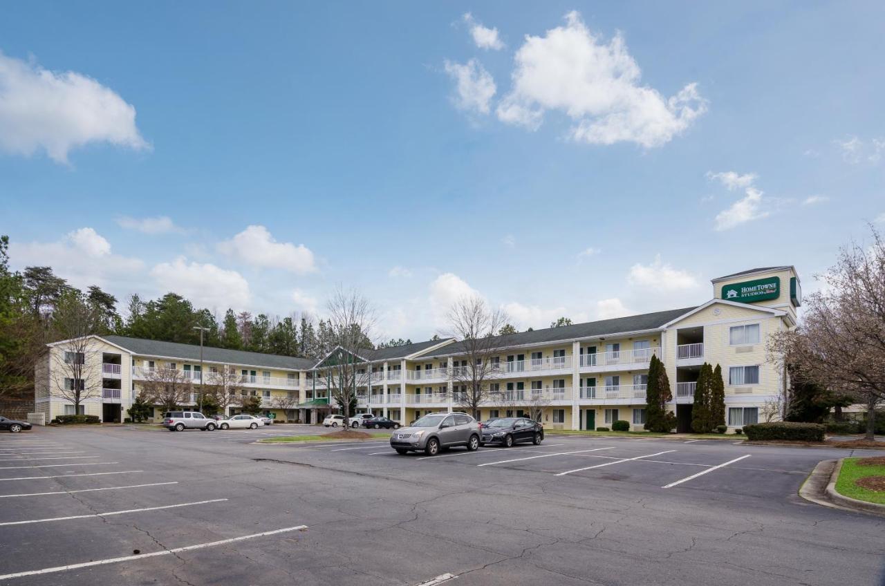 Hometowne Studios By Red Roof Winston-Salem - University Pkwy Bagian luar foto