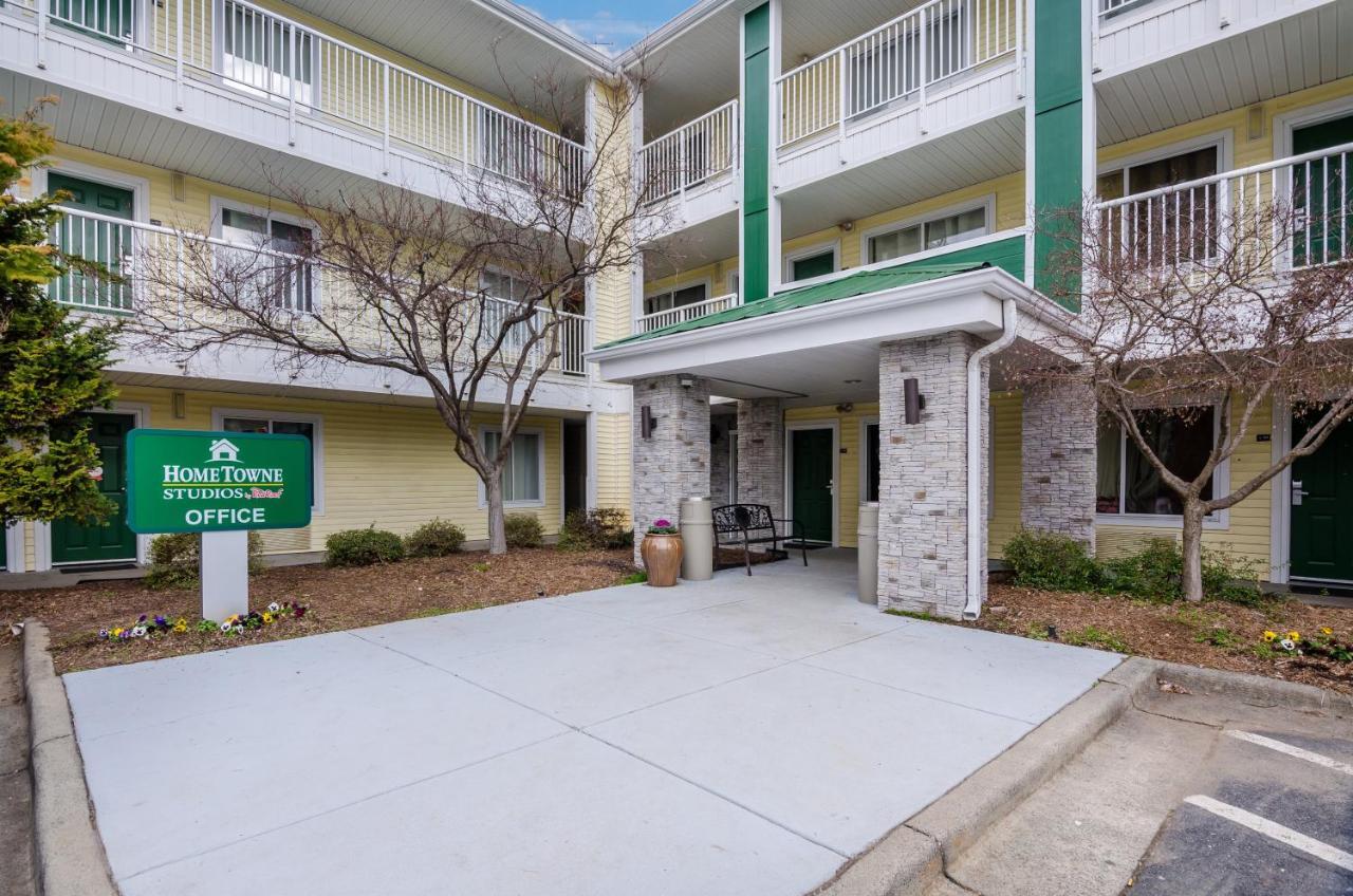 Hometowne Studios By Red Roof Winston-Salem - University Pkwy Bagian luar foto