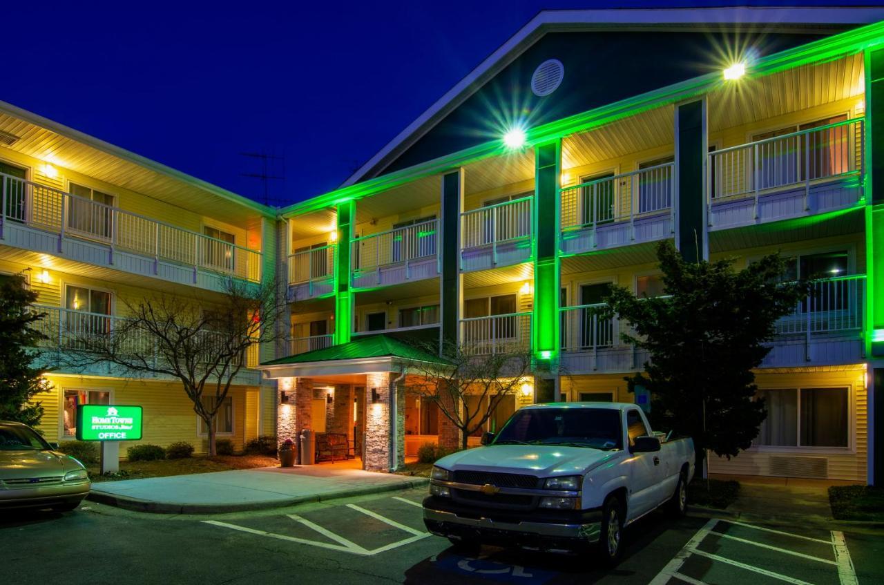 Hometowne Studios By Red Roof Winston-Salem - University Pkwy Bagian luar foto